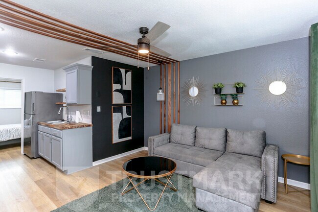 Foto del edificio - 614 Adams Ave