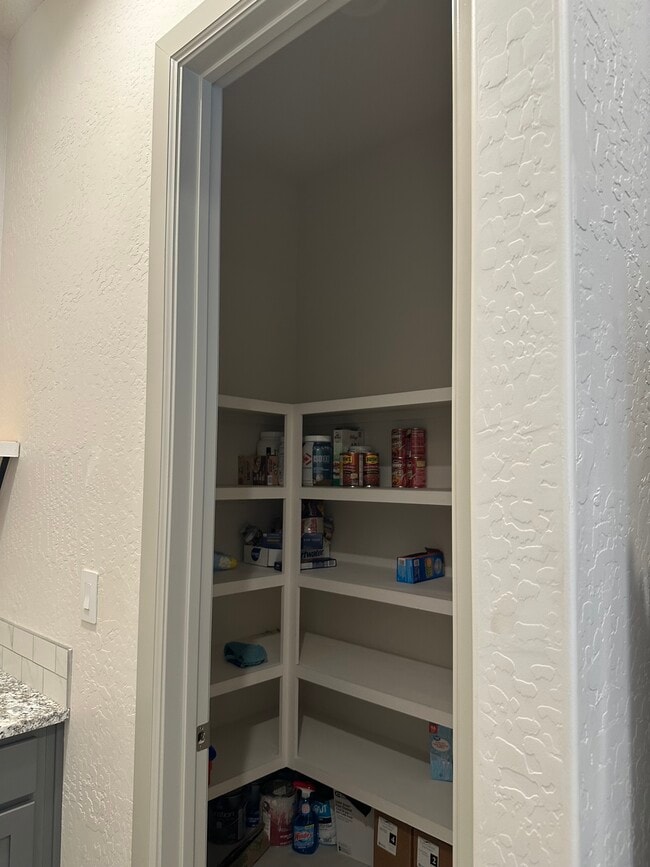 Building Photo - 1671 Camino Cantera