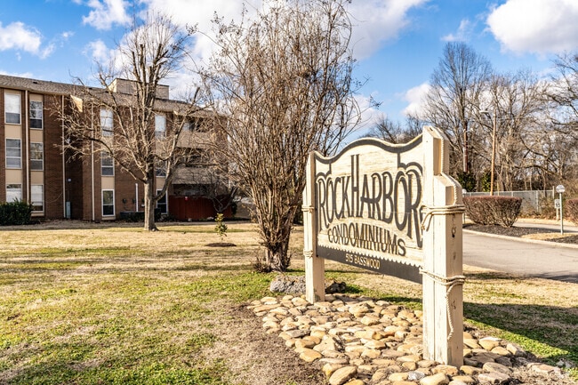 Building Photo - Rock Harbor Condominiums