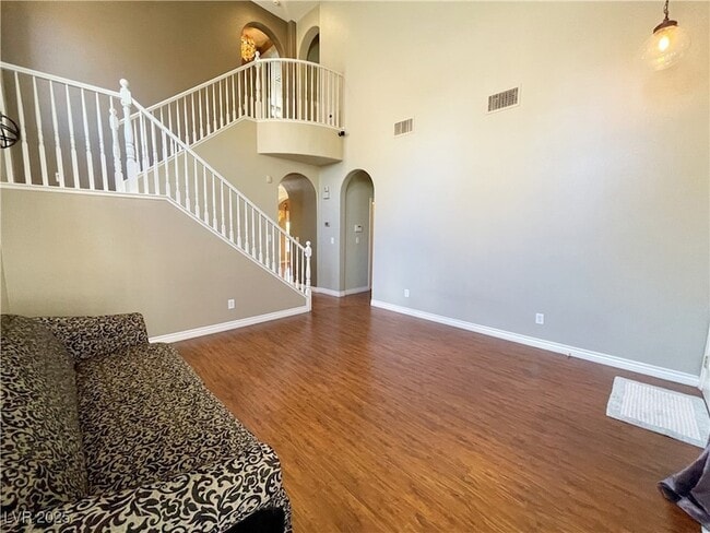 Building Photo - 11761 Del Sur Ave
