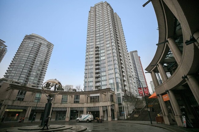 Building Photo - 188 Keefer Pl