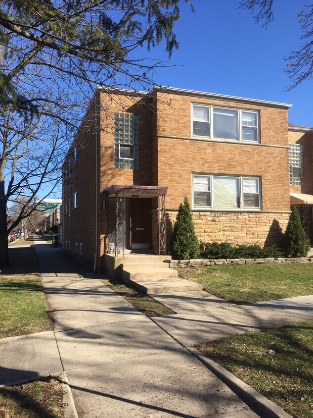 Primary Photo - 5225 N Virginia Ave