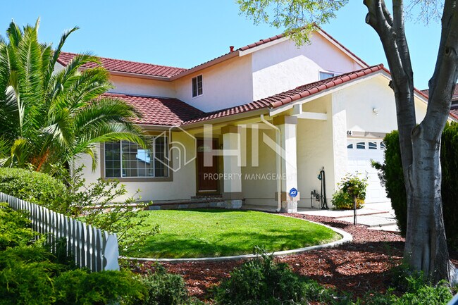 Building Photo - 664 Prada Dr