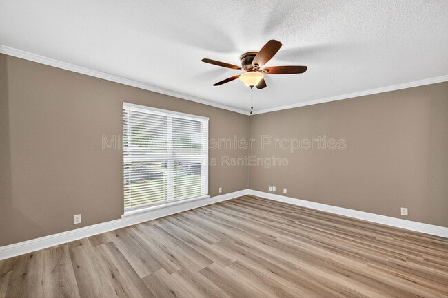 Foto del edificio - 112 S Wood Ave