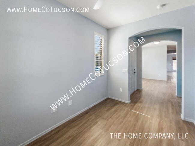 Building Photo - 1628 W Gentle Brook Trail