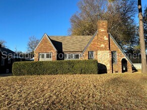 Building Photo - 1212 S Allegheny Ave