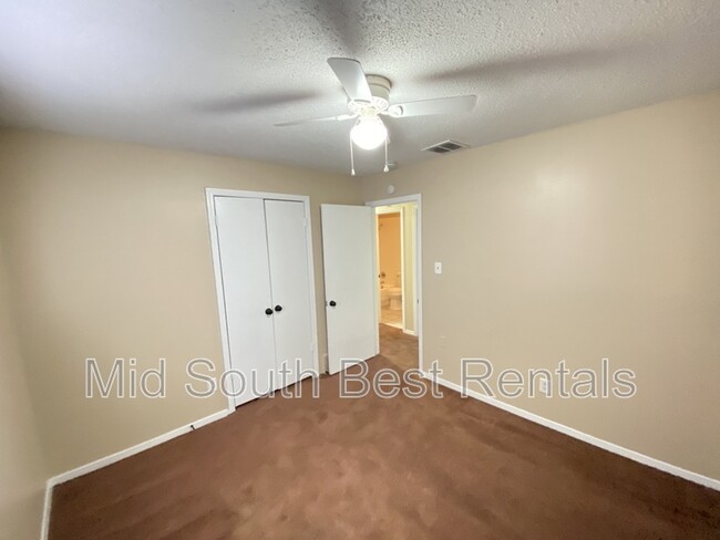 Building Photo - 3946 Barberry Cove