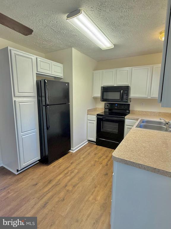 Building Photo - 11516 Woodland View Dr