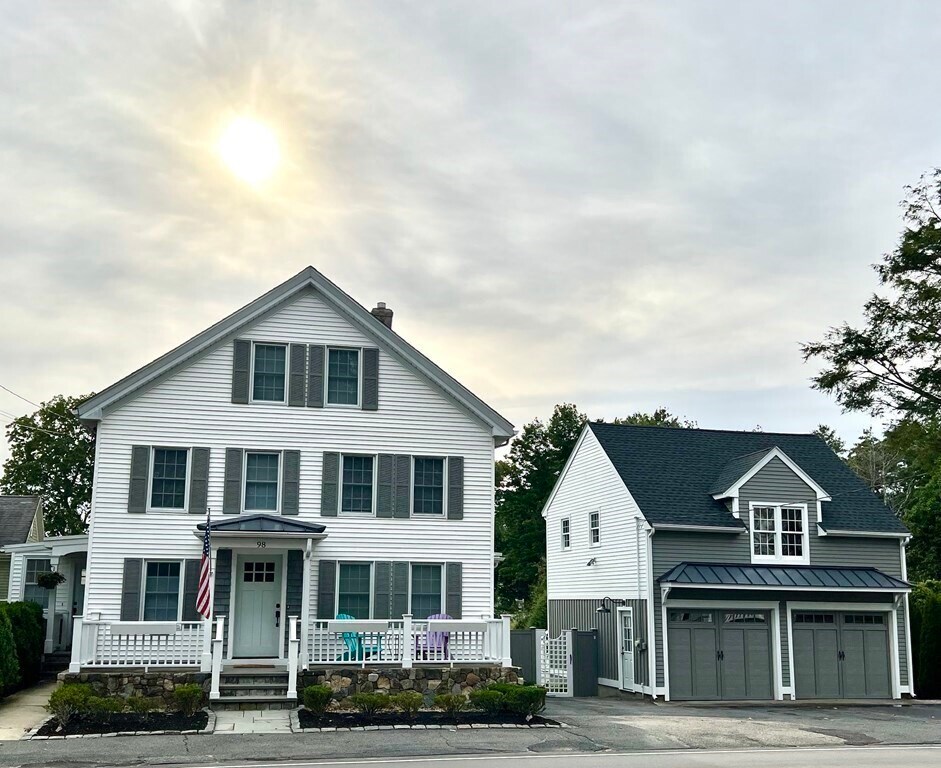 98 North St Unit 1, Medfield, MA 02052 Room for Rent in Medfield, MA