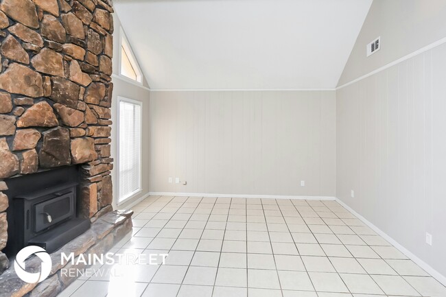 Building Photo - 1876 Rapier Dr