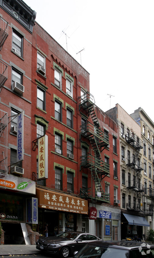 Building Photo - 42-44 Mulberry St