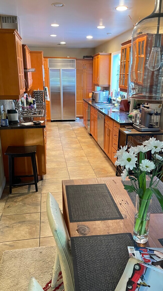 Foto del edificio - 4623 Van Noord Ave