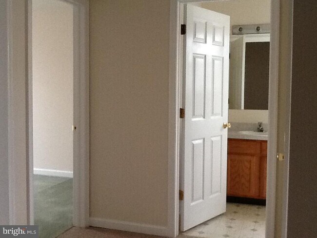 Foto del edificio - 69 Yellowwood Ct
