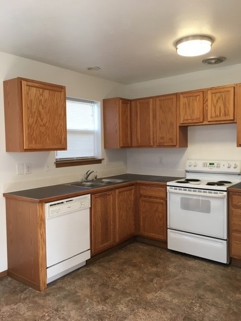 Building Photo - 1506 E Desmet Ave