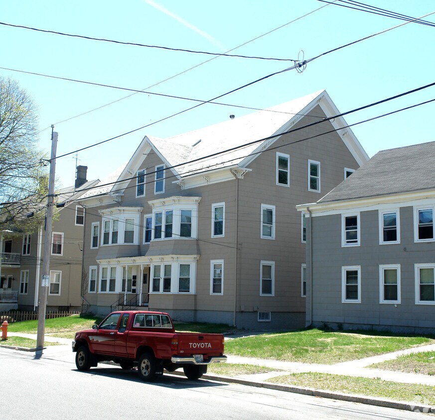 112 Earle St, Woonsocket, RI 02895 Apartments in Woonsocket, RI