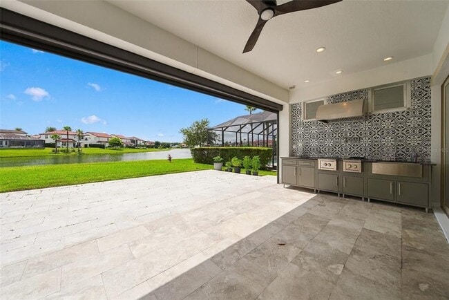 Building Photo - 10397 Royal Cypress Way