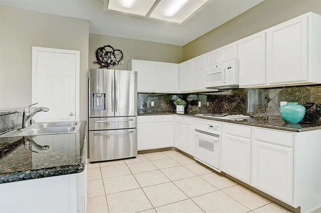 Building Photo - 635 Presley Way