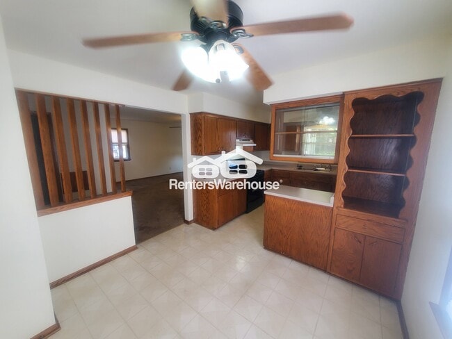 Foto del edificio - 3769 S 75th St
