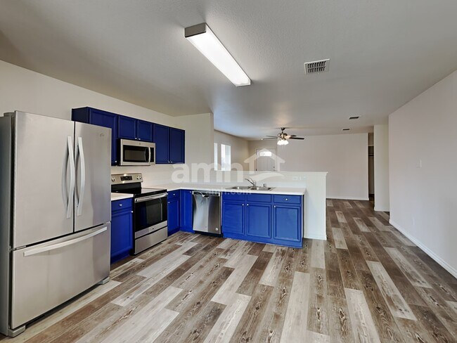 Building Photo - 2912 Mockingbird St