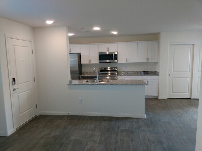 Foto del edificio - ***JUST REDUCED!!!*** 3 Bedroom, 2.5 Bathroom located in North Las Vegas, NV!