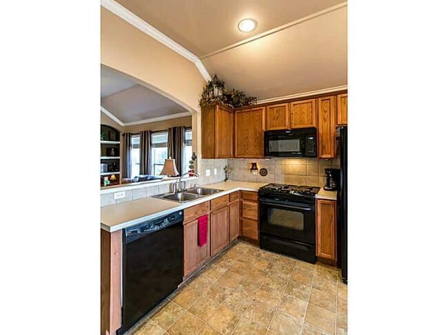 Building Photo - 505 Gaston Cir