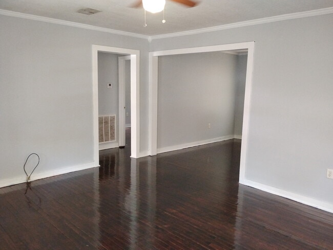 Foto del edificio - 1503 W 6th St