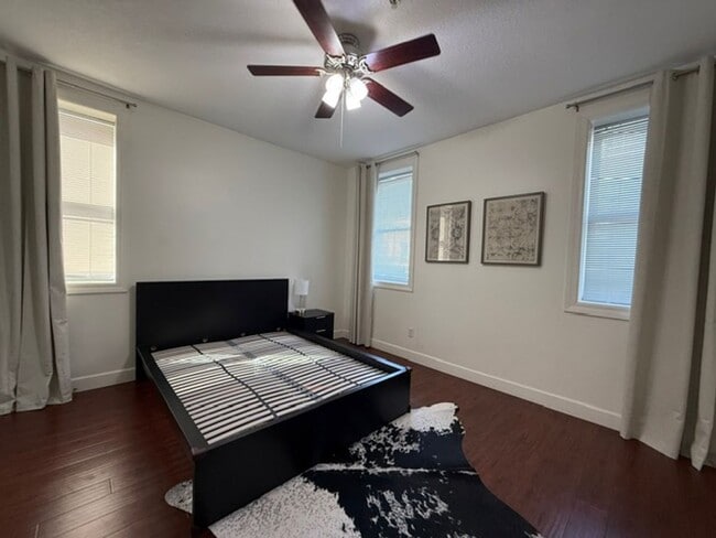 Building Photo - 135 E Prairie Ave