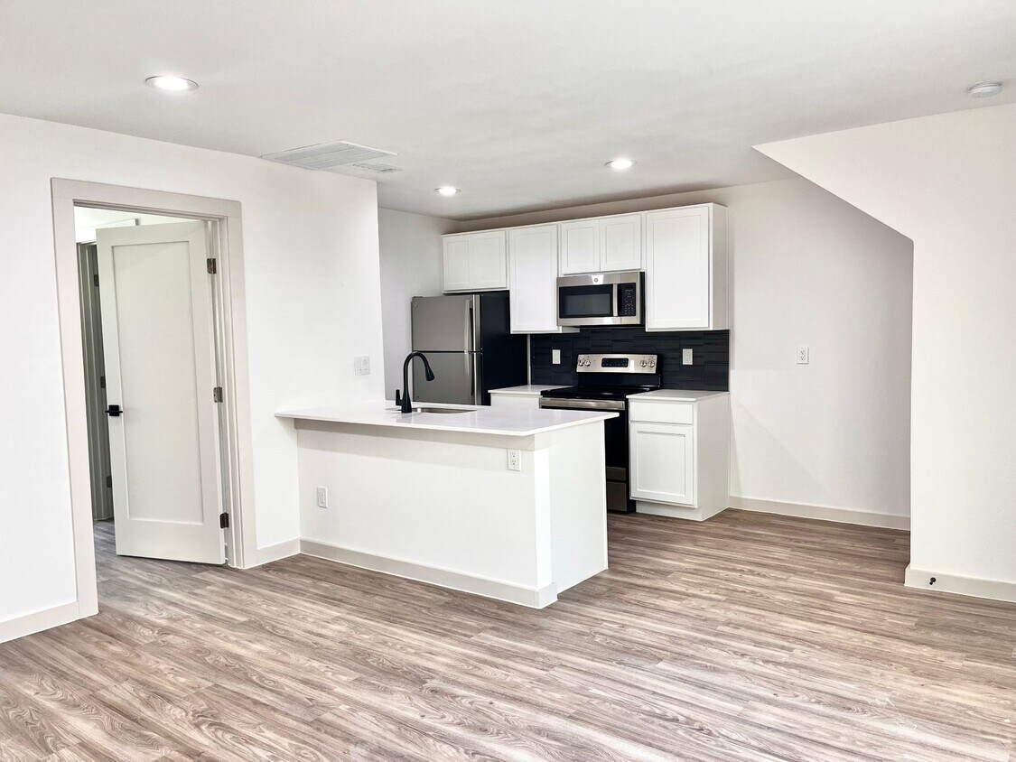 2909 Lucas Apartments in Dallas, TX