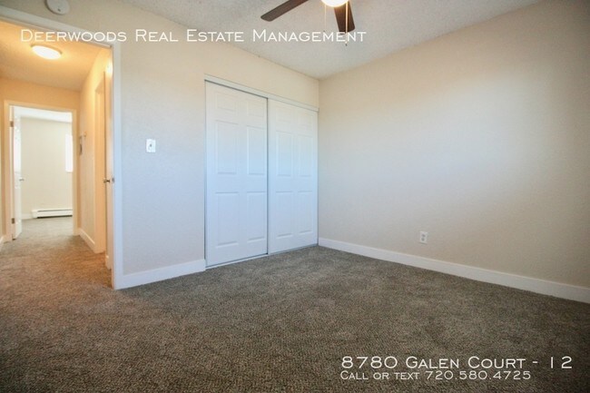 Foto del edificio - 8780 Galen Ct