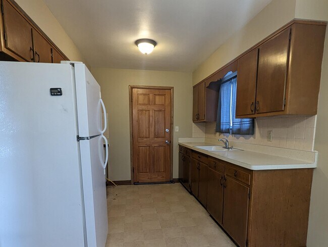 Building Photo - 3506 Harrison Ave