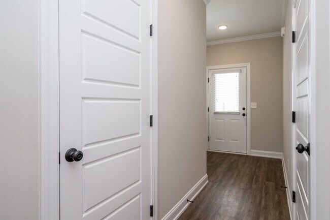 Building Photo - 81 Marsh Harbor St