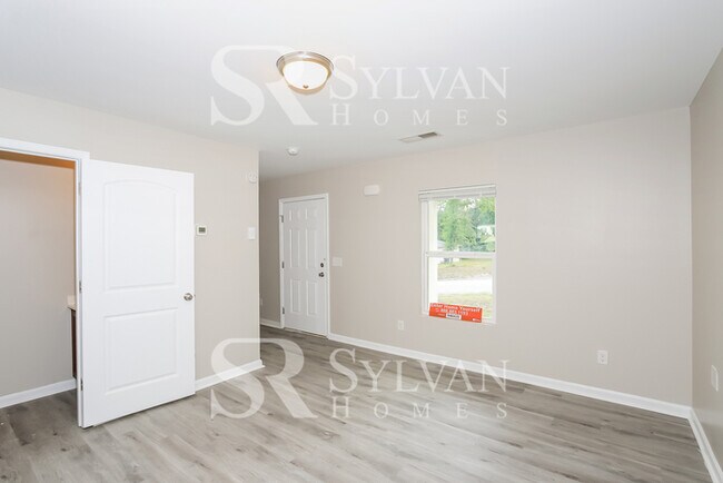 Foto del edificio - Everything You Need. All Right Here.