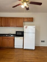 Building Photo - 129 E Gorham St