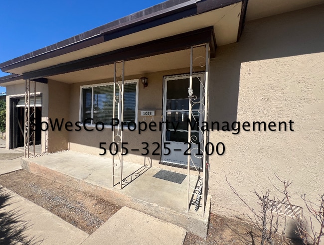 Building Photo - 3 Bed 2 Bath with Garage in Central Farmington