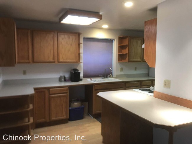 Foto del edificio - 3 br, 2 bath House - 3941 Royal Avenue