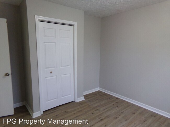 Foto del edificio - 3 br, 1.5 bath House - 827 Brian Court