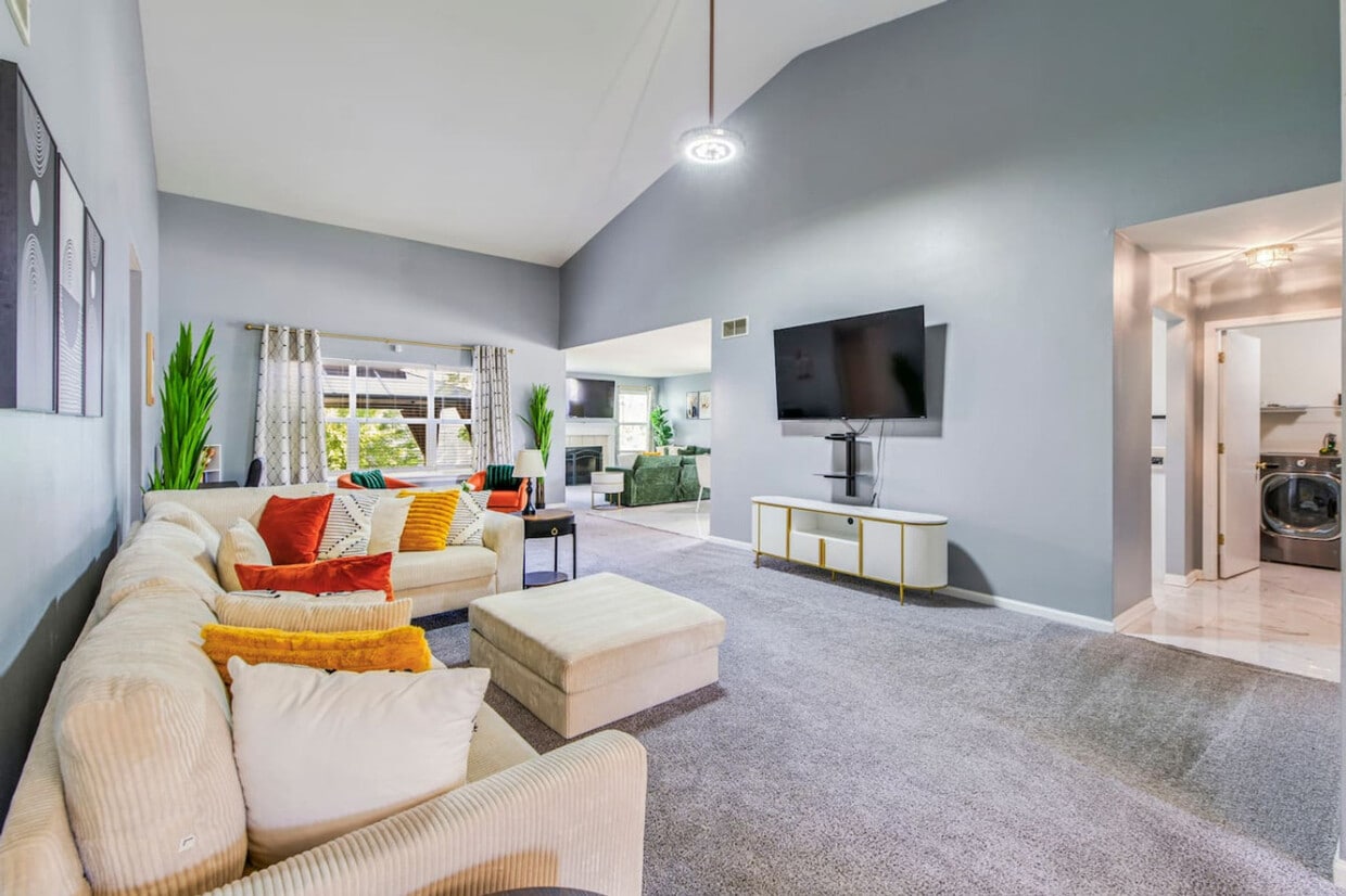Foto principal - 784 Long Island Cir