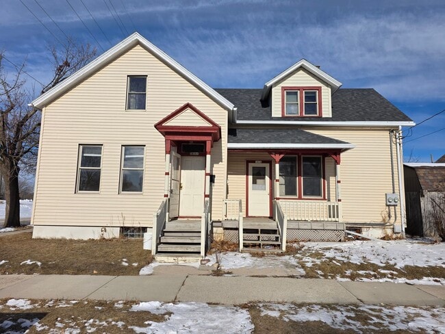 Building Photo - 1816 Wollmer St