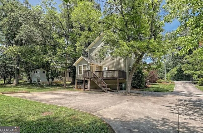 Foto del edificio - 643 Washington St