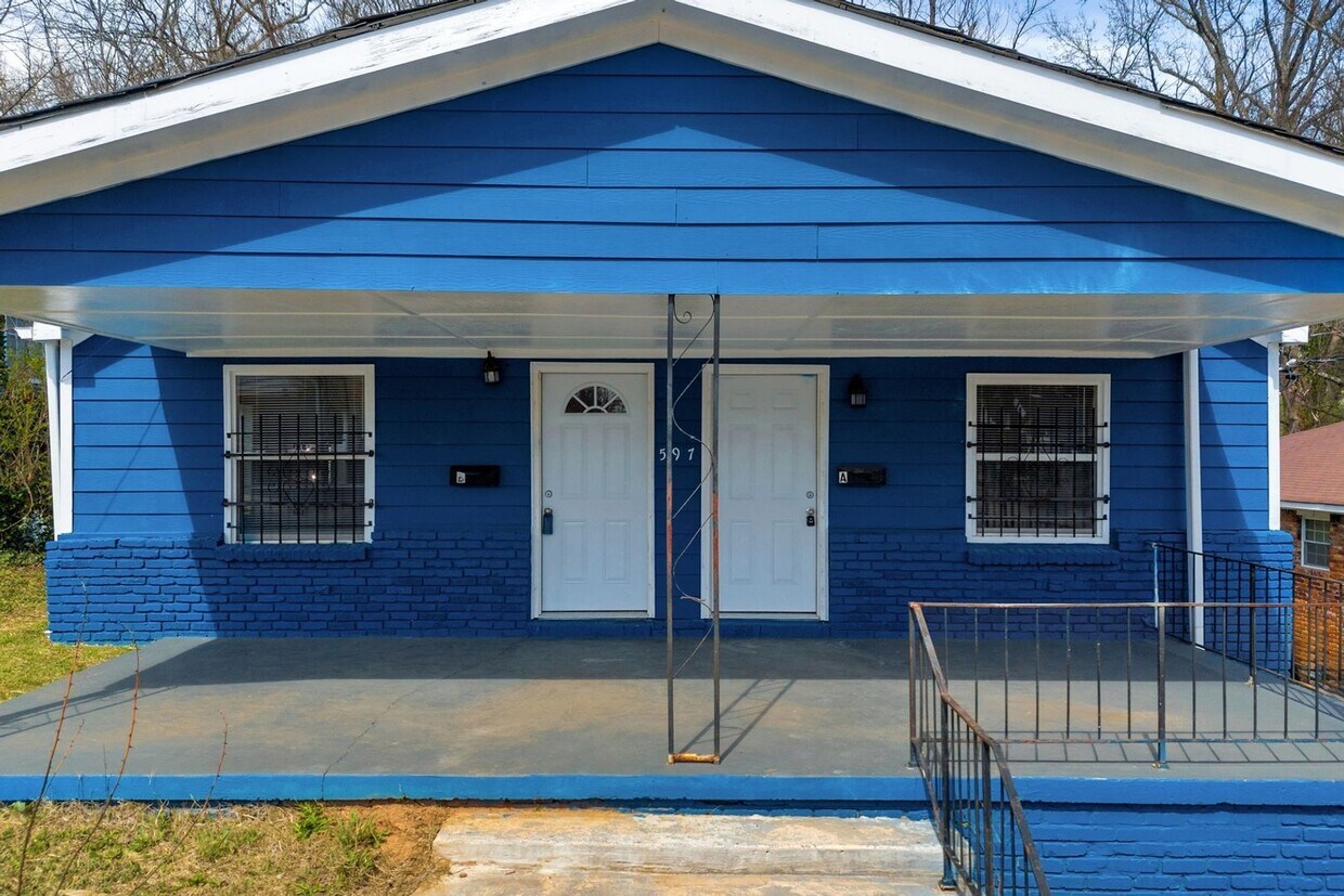 Foto principal - Charming 2BR Duplex in Atlanta