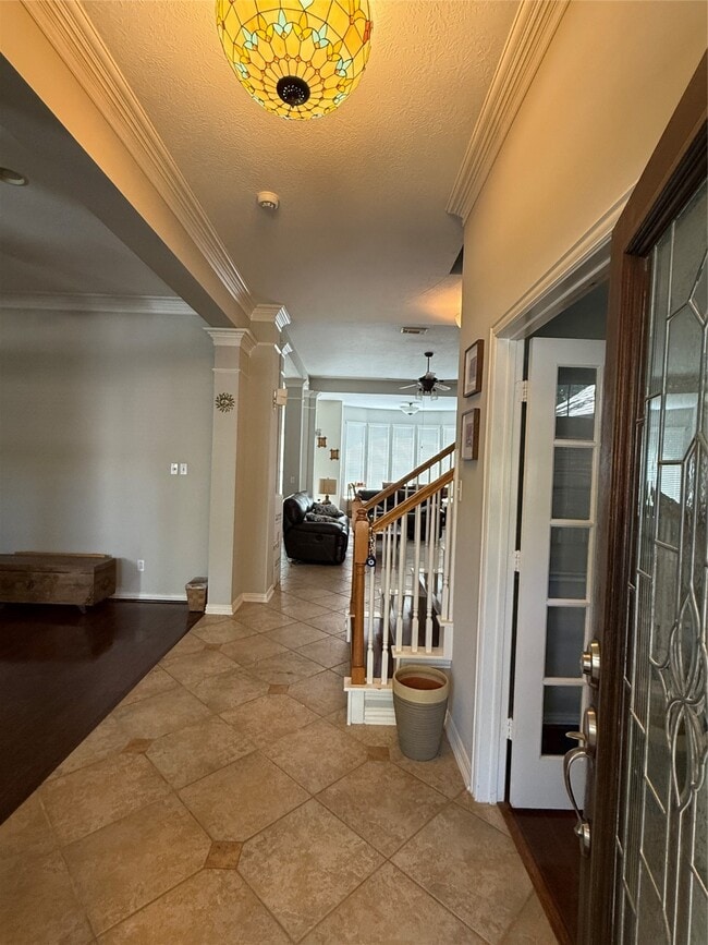 Building Photo - 814 Spring Mist Ct