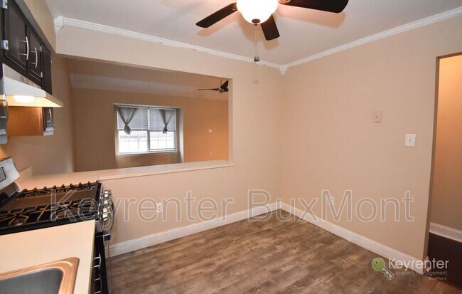 Building Photo - 35 Bellaire Dr