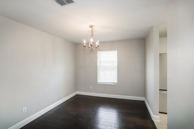 Building Photo - 1428 Waterford Dr