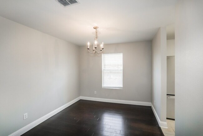 Foto del edificio - 1428 Waterford Dr