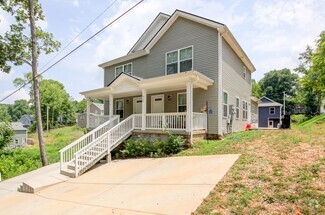 Building Photo - 919 Woody Hills Dr