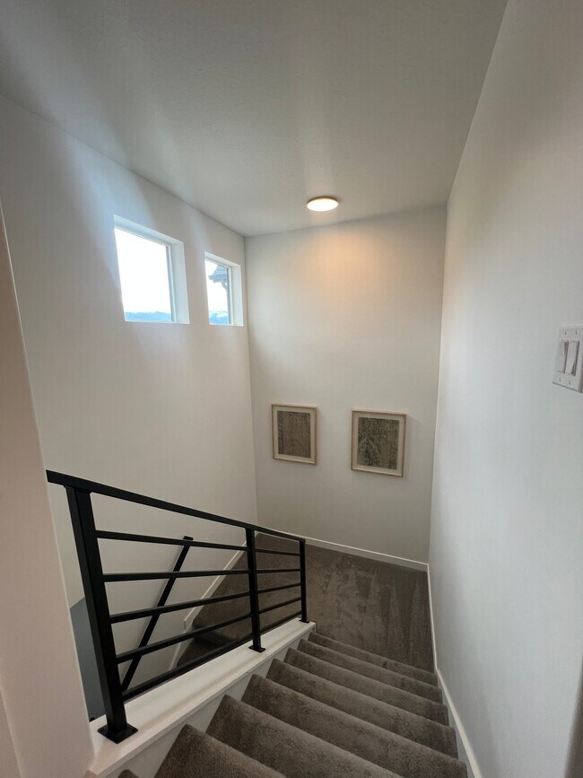 Building Photo - 397 W 3200 N