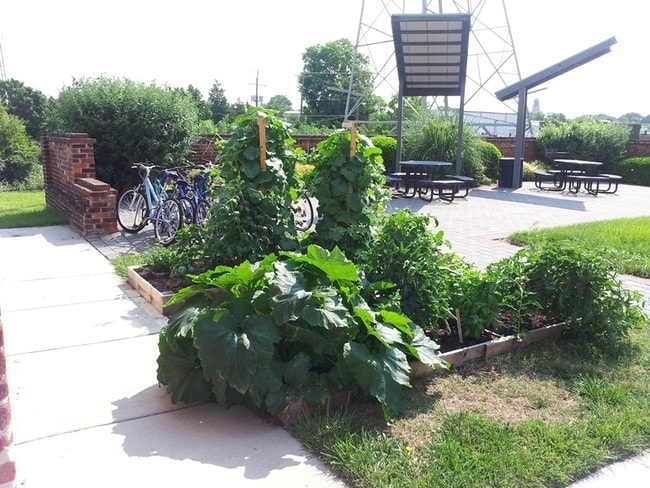 Building Photo - Southern Stove Lofts