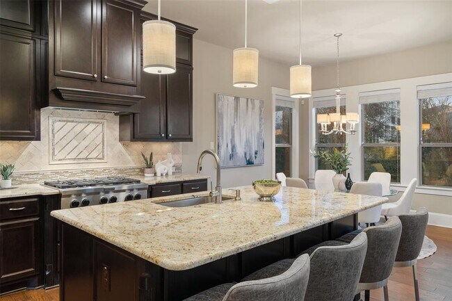 Foto del edificio - 905 Madison Fork Dr
