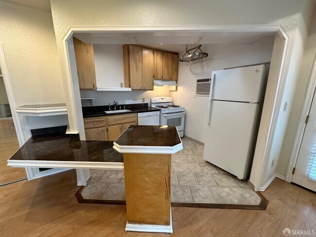 Foto del edificio - 1200 101st Ave