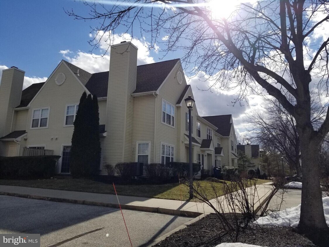 2105 Sanibel Cir, Palmyra, NJ 08065 Townhome Rentals in Palmyra NJ